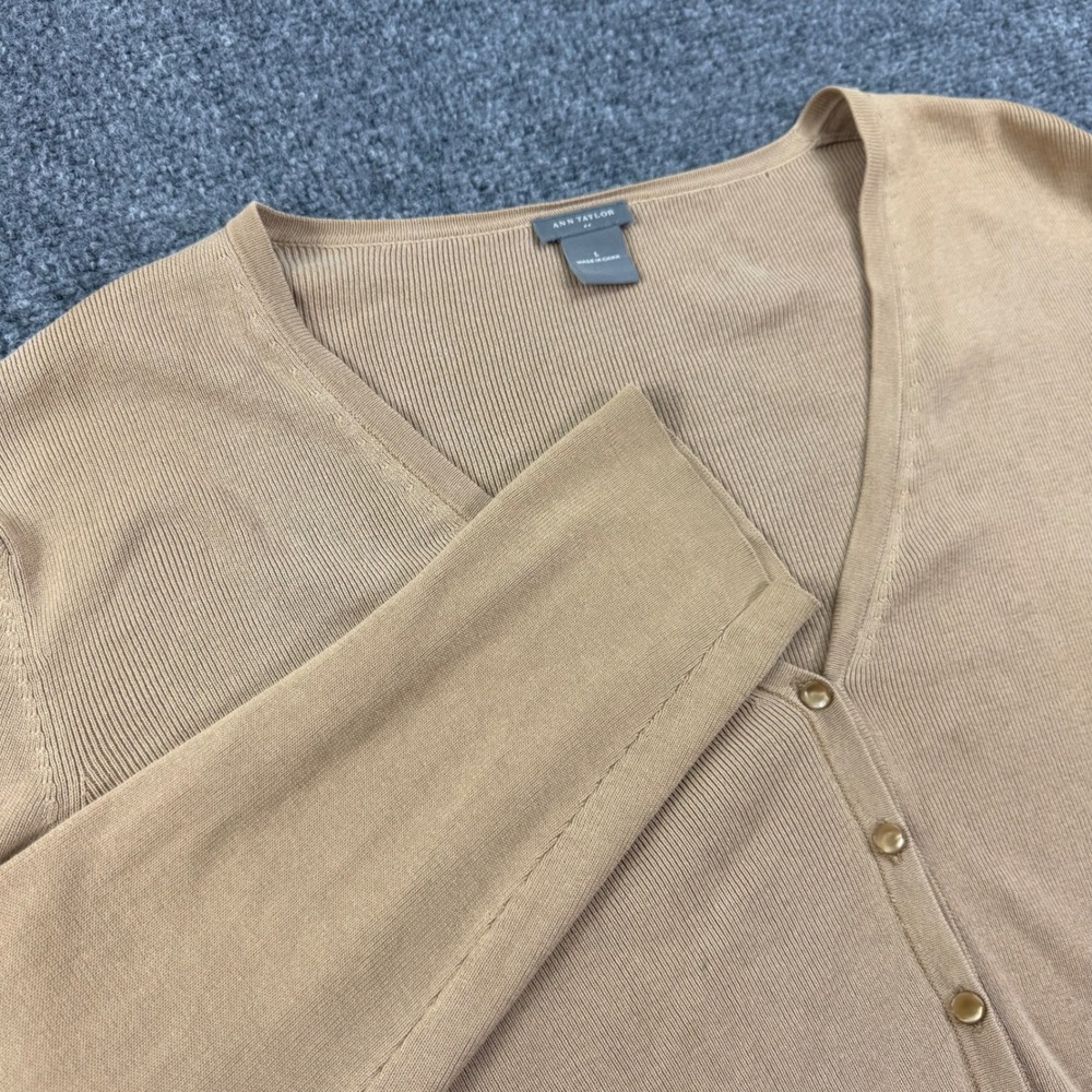 Ann Taylor Cardigan Large Tan V-Neck Ribbed Button Up Women
